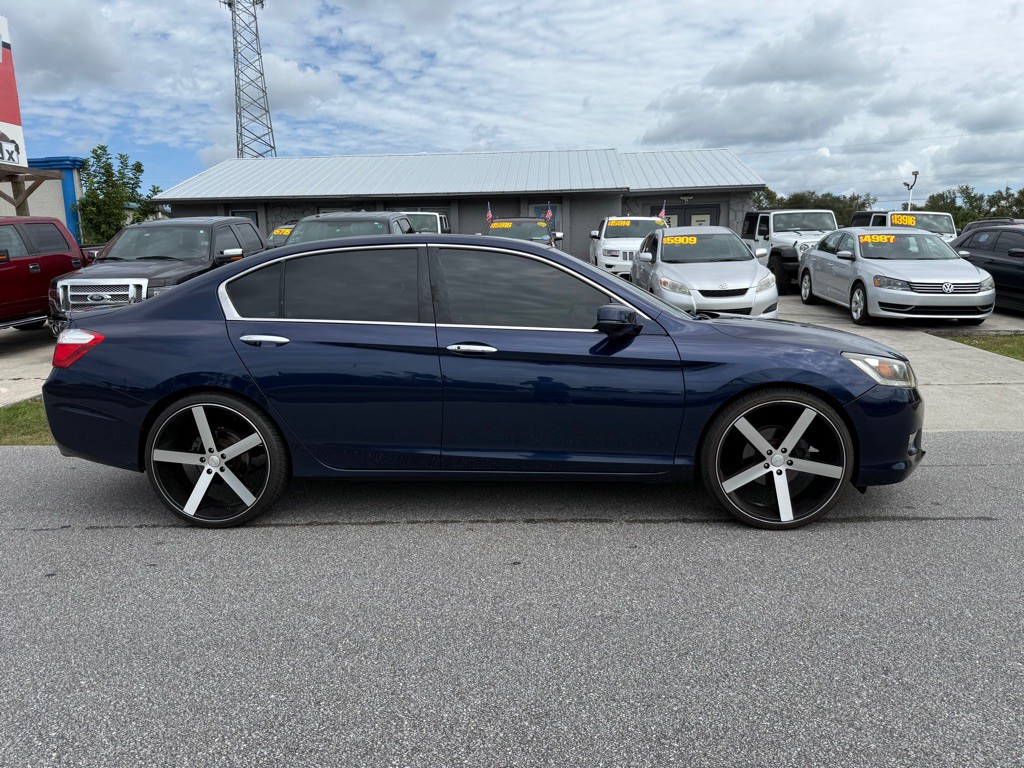 2013 Honda Accord Image 2