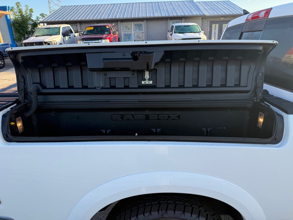 2017 RAM 1500 Image 15