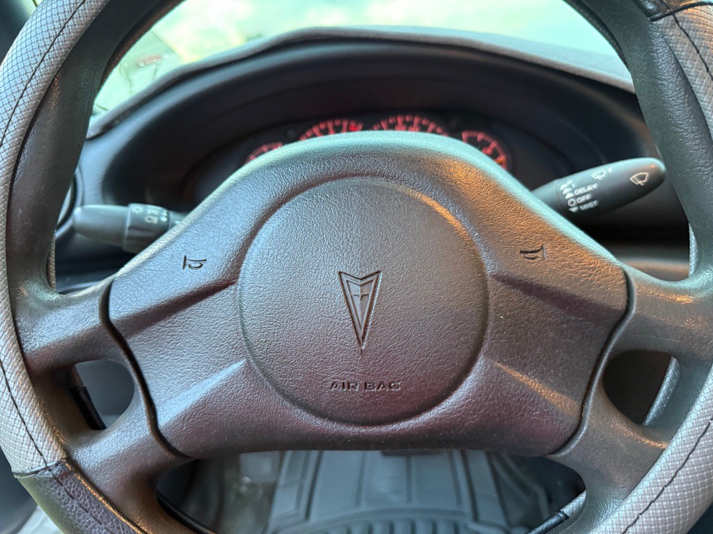 2005 Pontiac Firebird Image 11