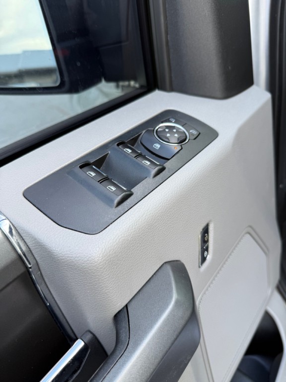 2015 Ford F-150 Image 13