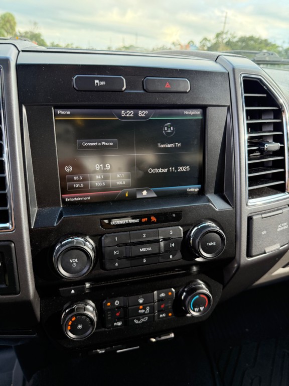 2015 Ford F-150 Image 16