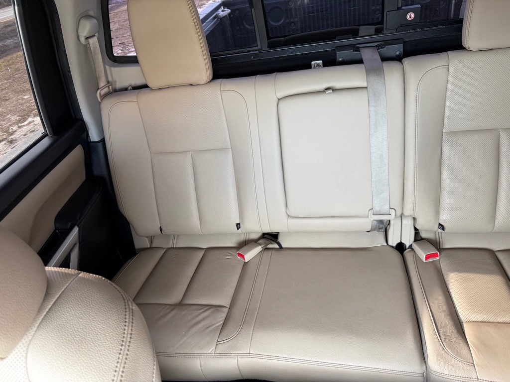 2017 Nissan Titan Image 27