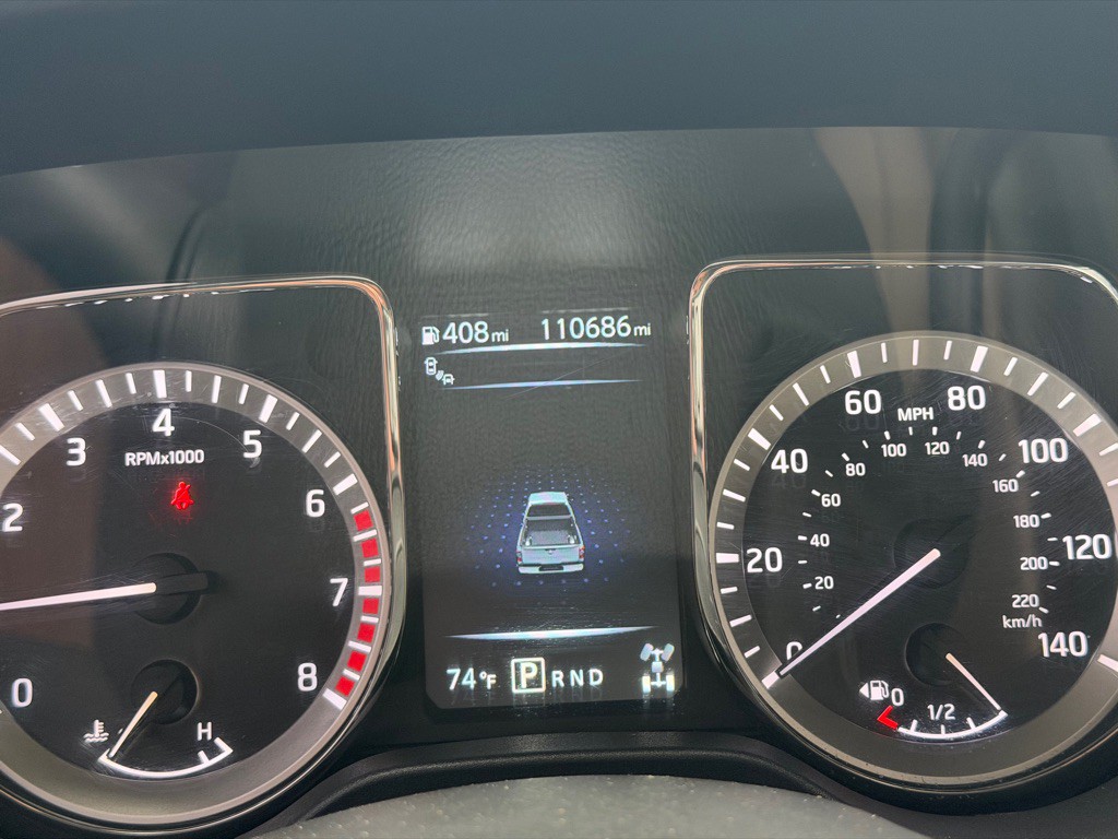 2017 Nissan Titan Image 13