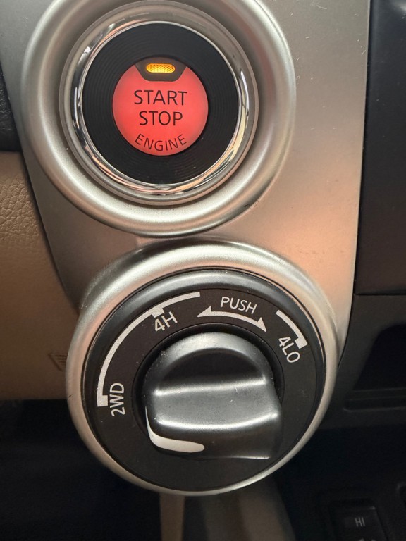 2017 Nissan Titan Image 15