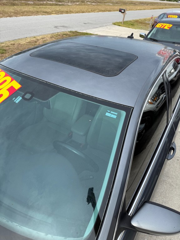 2015 Volkswagen Passat Image 8