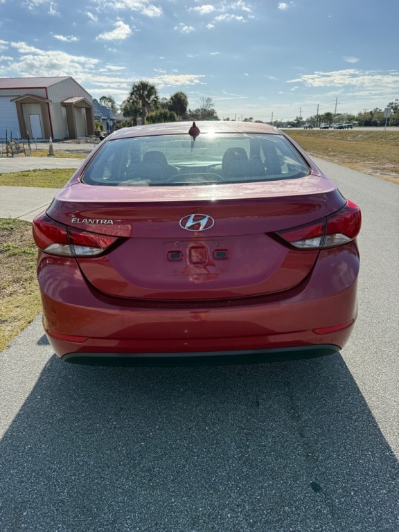 2016 Hyundai Elantra Image 4