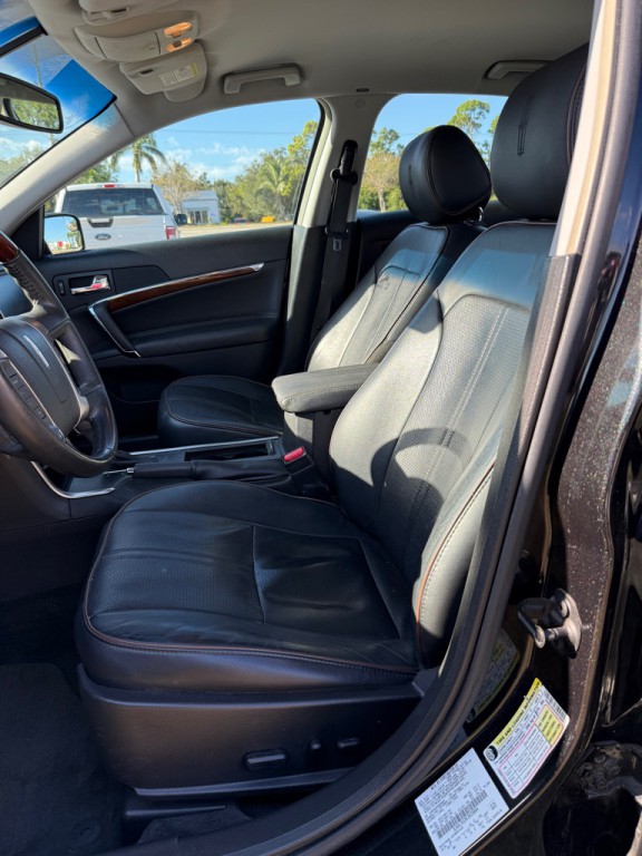 2012 Lincoln MKZ Image 10