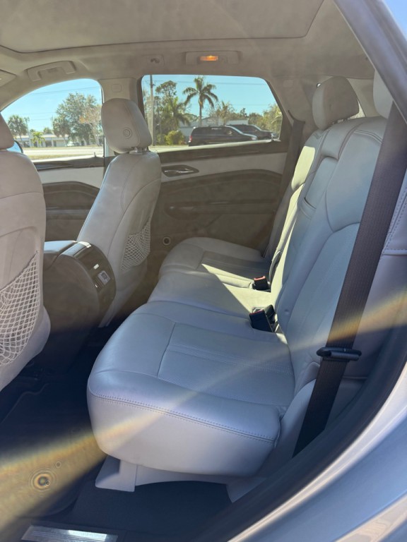 2015 Cadillac SRX Image 11