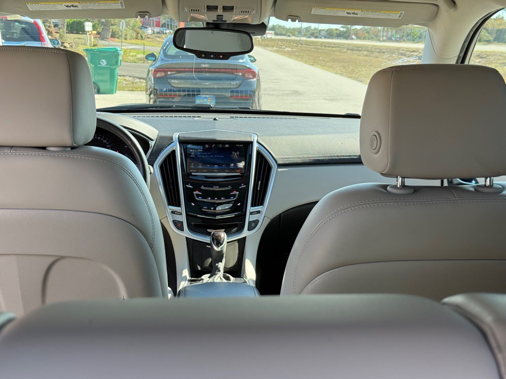 2015 Cadillac SRX Image 15