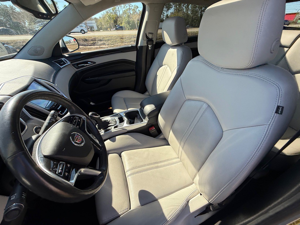 2015 Cadillac SRX Image 17