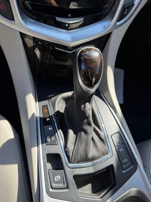 2015 Cadillac SRX Image 24