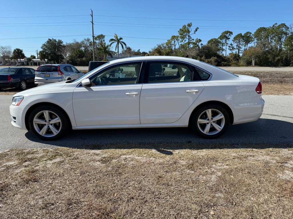 2012 Volkswagen Passat Image 6
