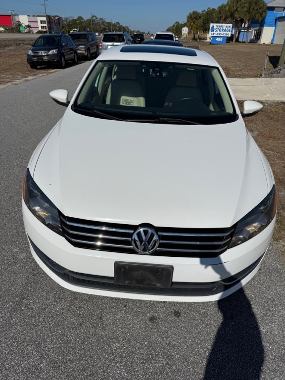 2012 Volkswagen Passat Image 8