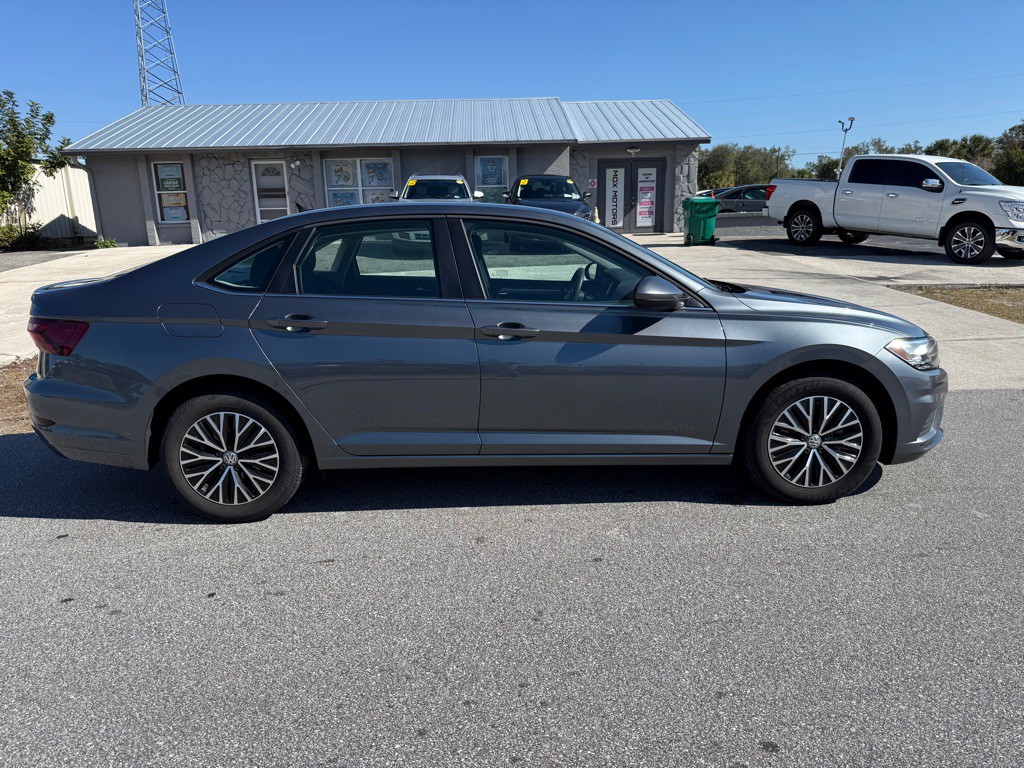 2021 Volkswagen Jetta Image 2