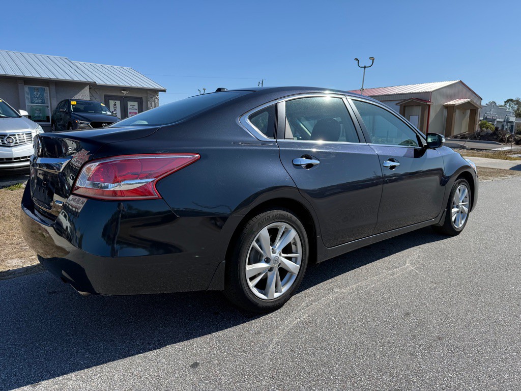 2013 Nissan Altima Image 3
