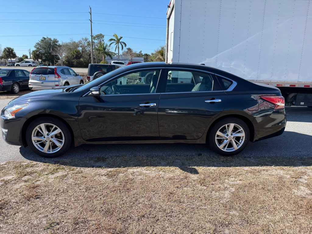 2013 Nissan Altima Image 7