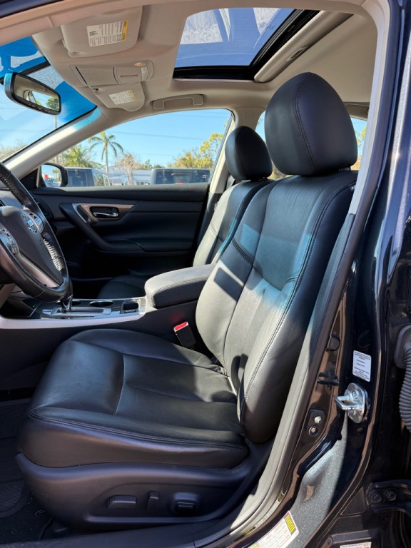 2013 Nissan Altima Image 10