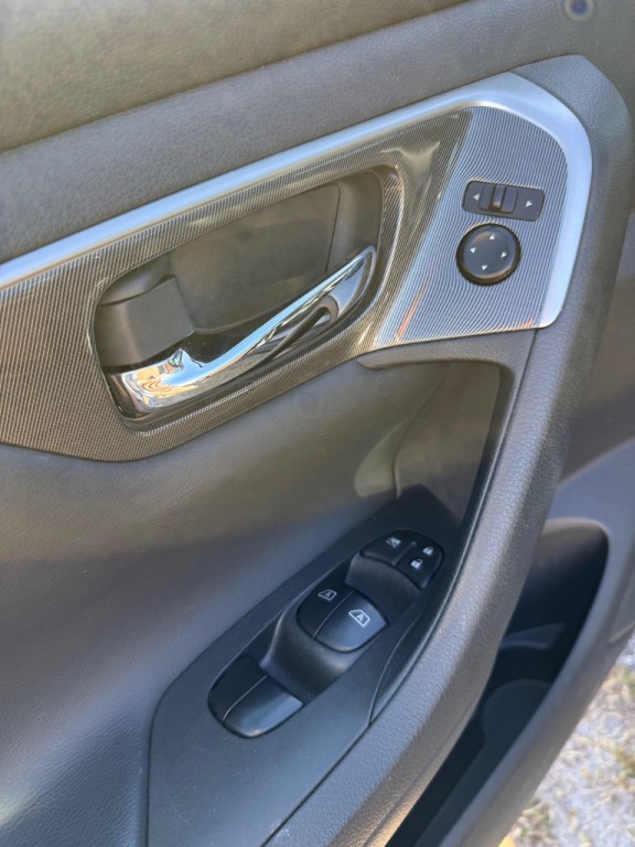 2013 Nissan Altima Image 11