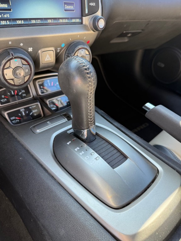 2015 Chevrolet Camaro Image 18