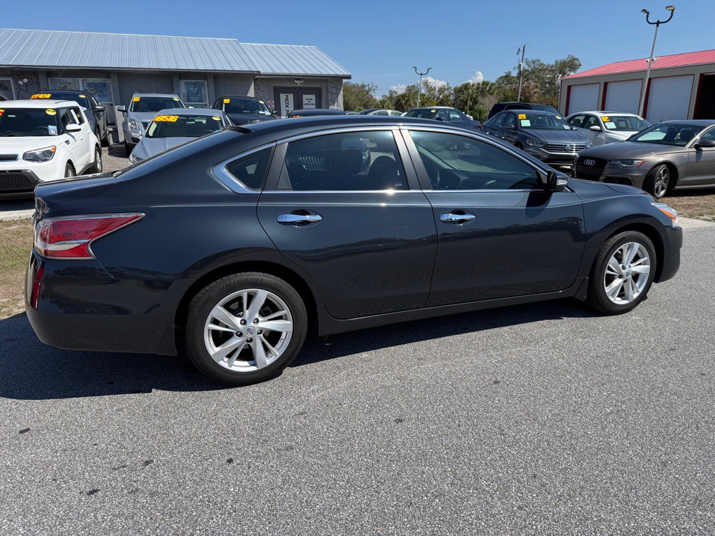2015 Nissan Altima Image 3