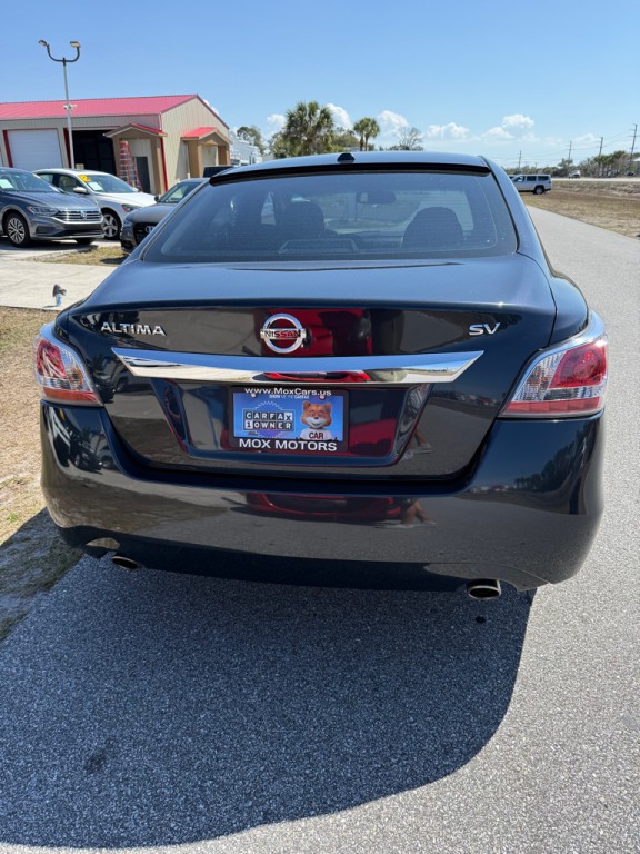 2015 Nissan Altima Image 4