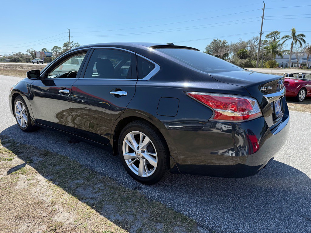 2015 Nissan Altima Image 5