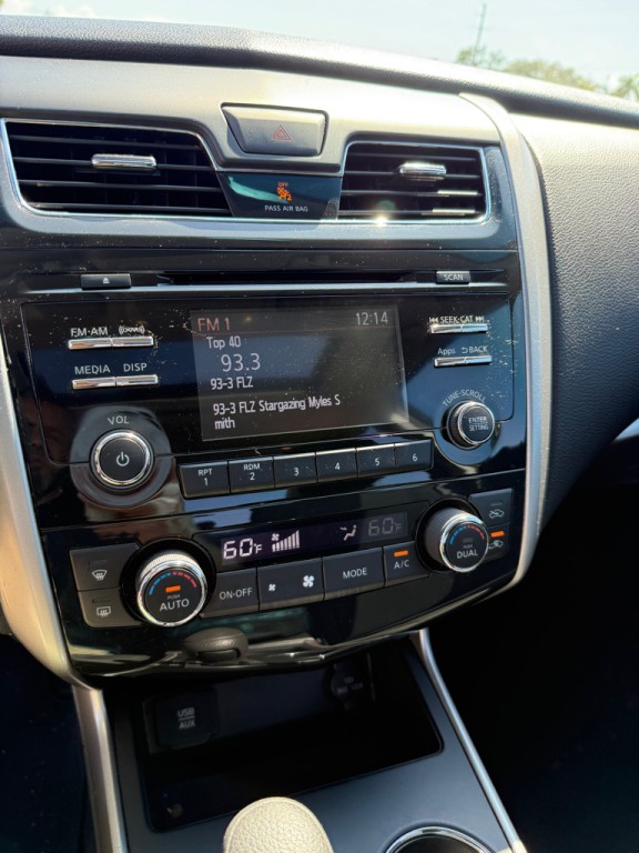 2015 Nissan Altima Image 14