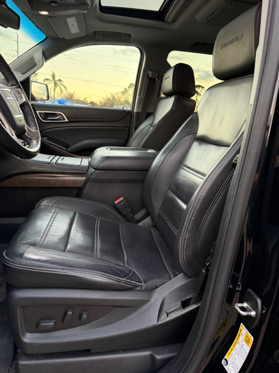 2018 GMC Yukon Image 9