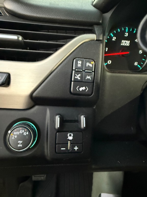 2018 GMC Yukon Image 28