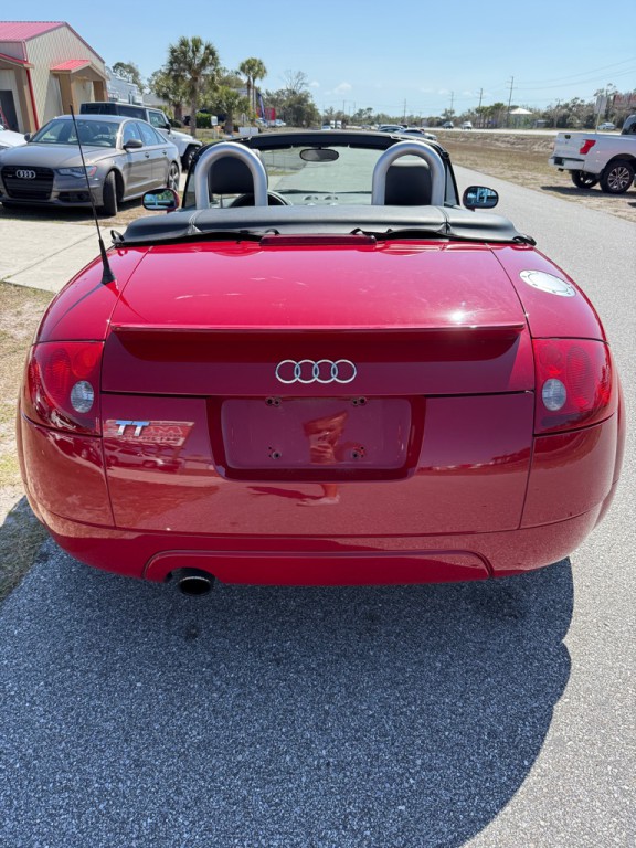 2002 Audi TT Image 4