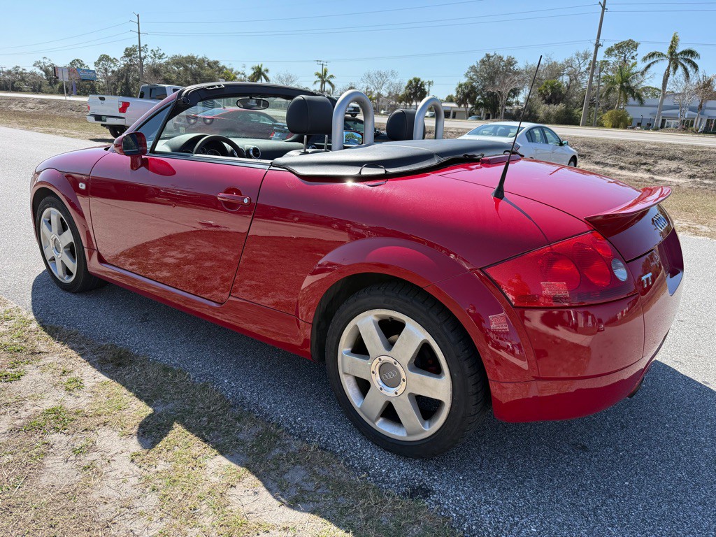 2002 Audi TT Image 5