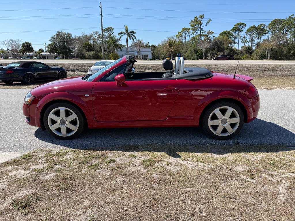 2002 Audi TT Image 6