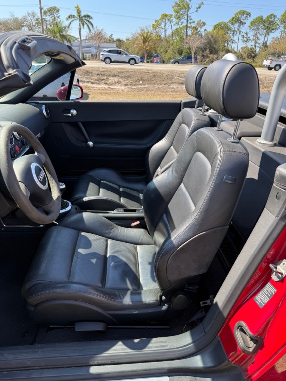2002 Audi TT Image 9