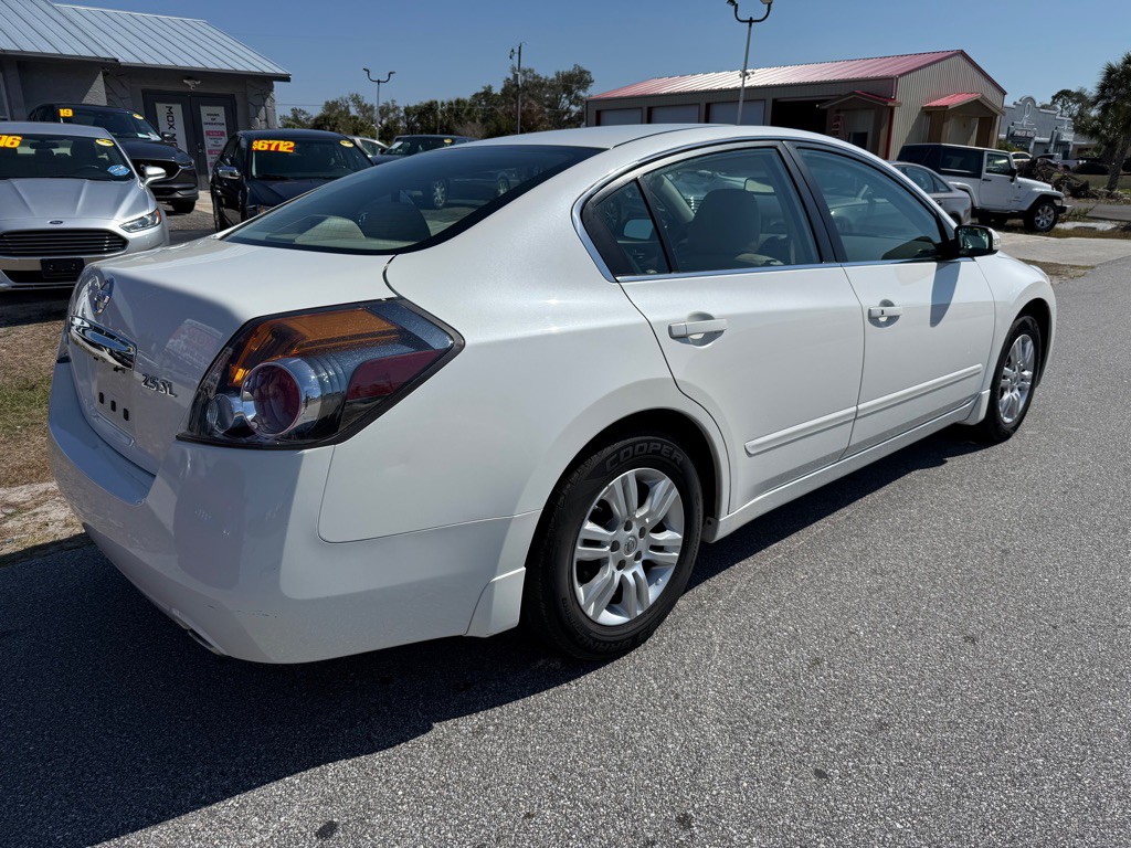 2012 Nissan Altima Image 3