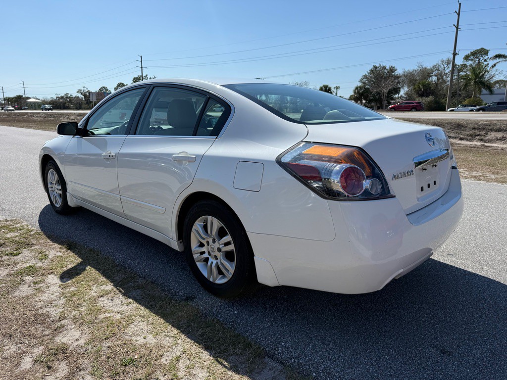2012 Nissan Altima Image 5