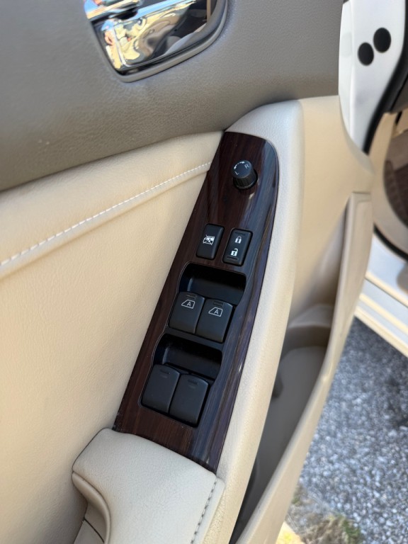 2012 Nissan Altima Image 11