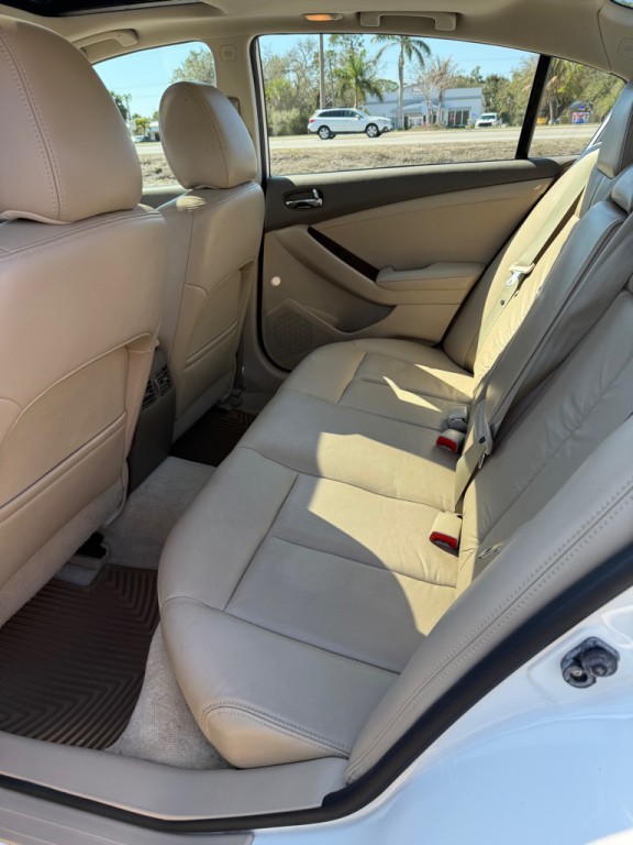 2012 Nissan Altima Image 14