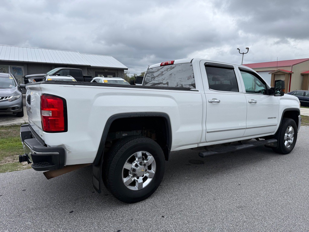2015 GMC Sierra Image 3