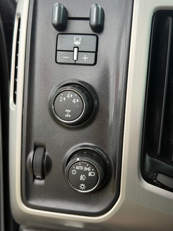 2015 GMC Sierra Image 15