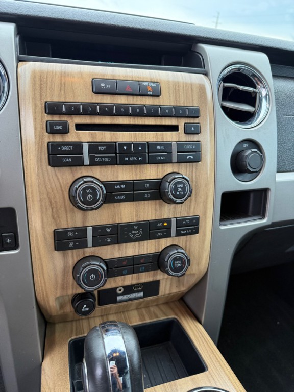 2011 Ford F-150 Image 12