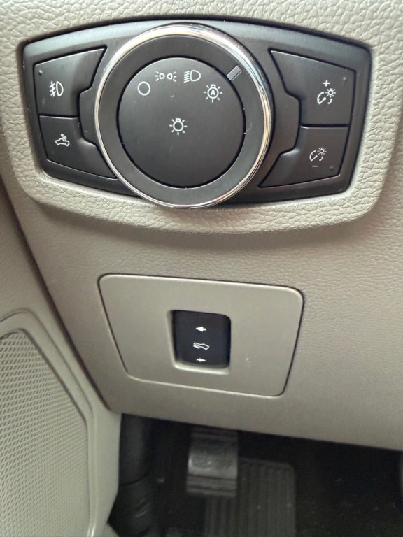 2017 Ford F-150 Image 17