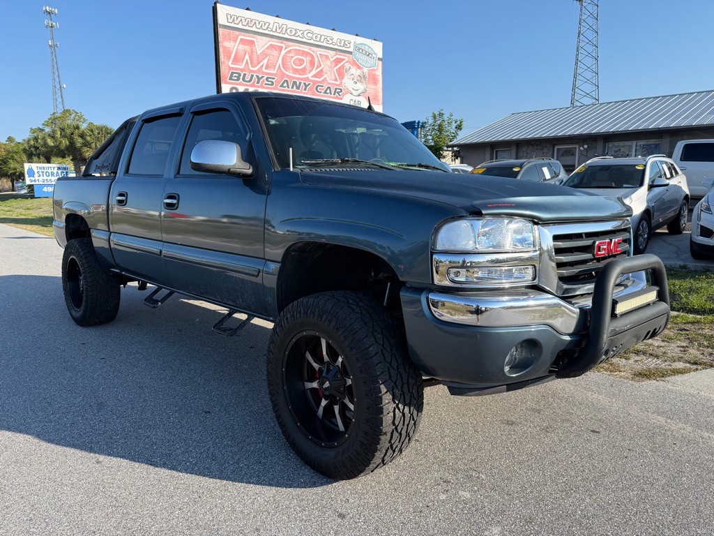 2007 GMC Sierra Image 1