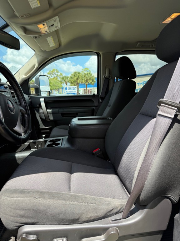 2013 GMC Sierra Image 9