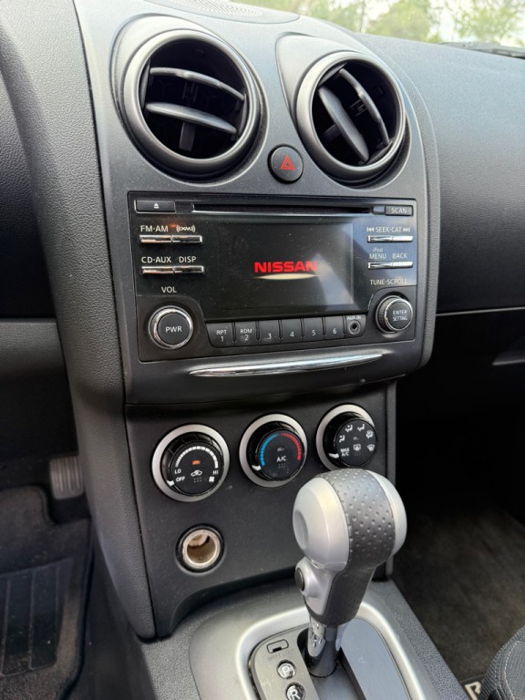 2013 Nissan Rogue Image 11