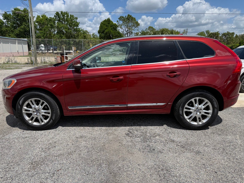 2014 Volvo XC60 Image 2