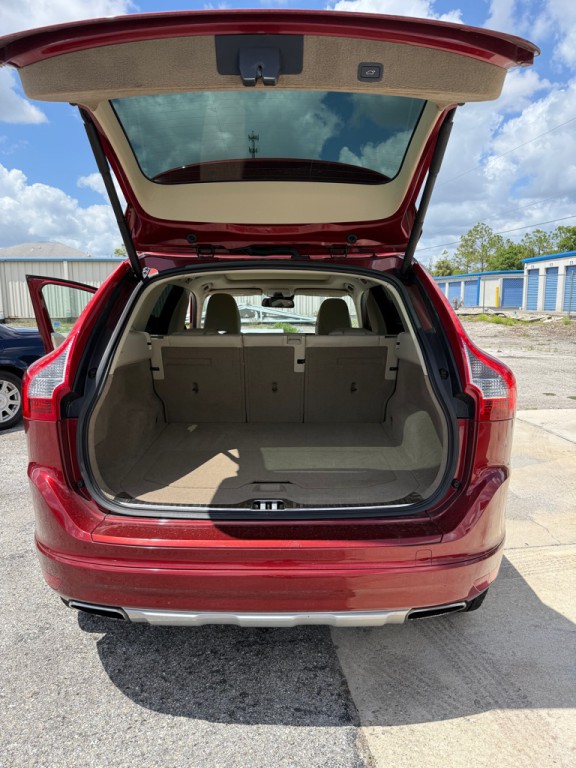 2014 Volvo XC60 Image 11