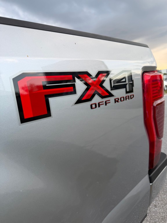 2020 Ford F-250 Image 6