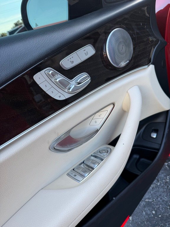 2019 Mercedes-Benz E-Class Image 10
