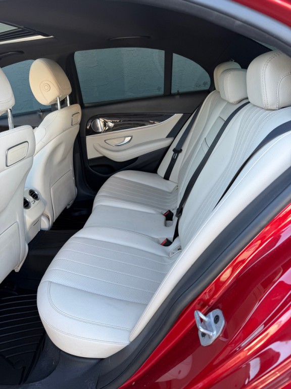 2019 Mercedes-Benz E-Class Image 13