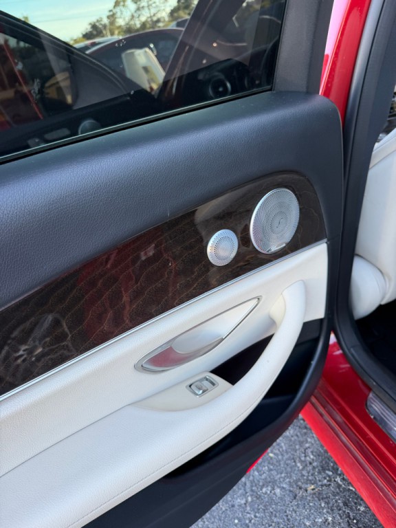 2019 Mercedes-Benz E-Class Image 15
